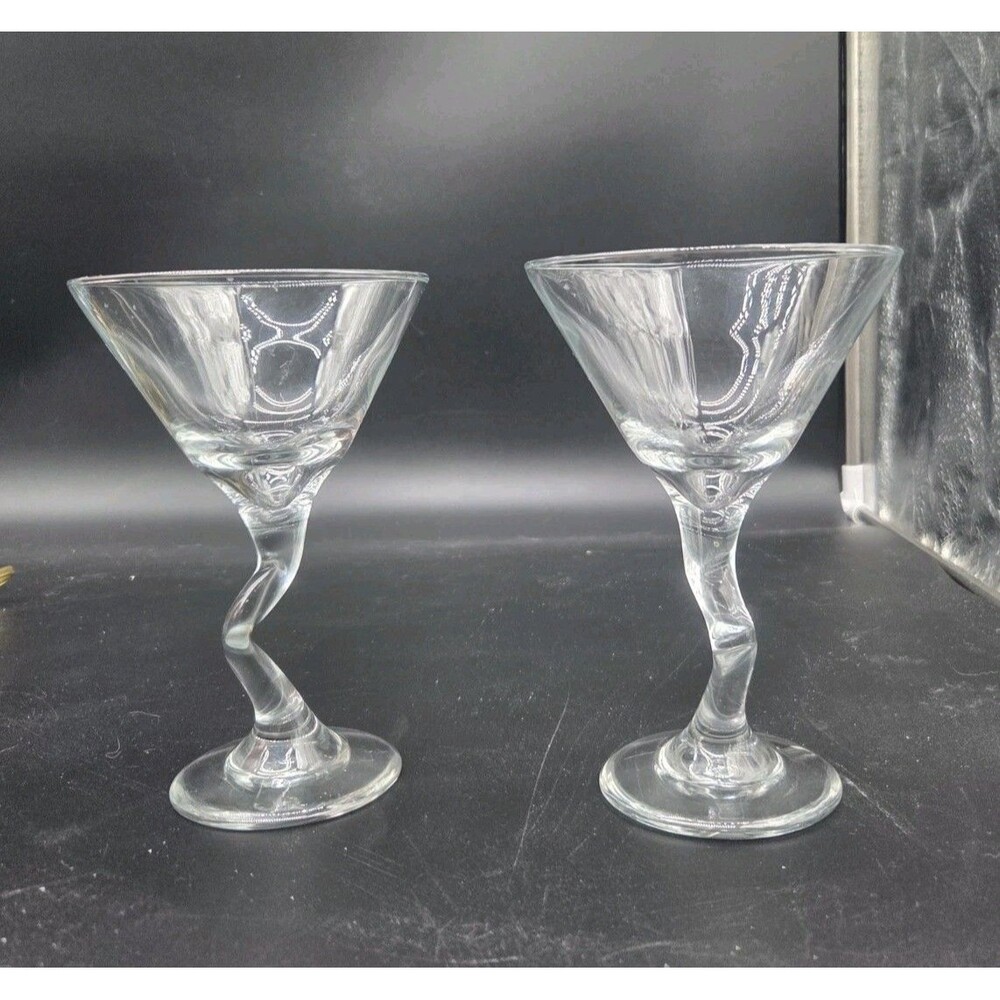 Libbey Z Stem Martini Glasses 9.25 oz Capacity Set of 2 Clear Glass.  6.5" Tall